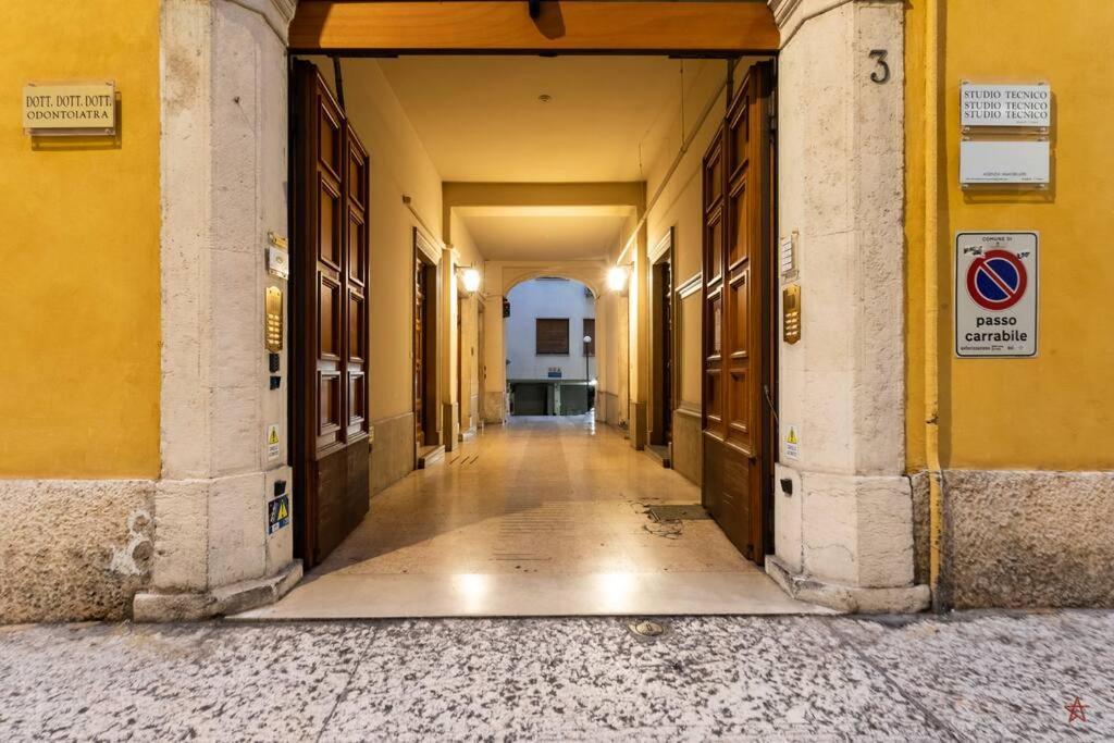 Arena-Center Luxury Apartment ヴェローナ エクステリア 写真